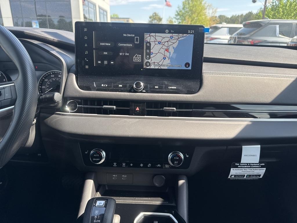 new 2025 Mitsubishi Outlander car, priced at $32,196