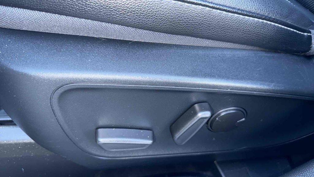 used 2022 Ford Escape car, priced at $24,995