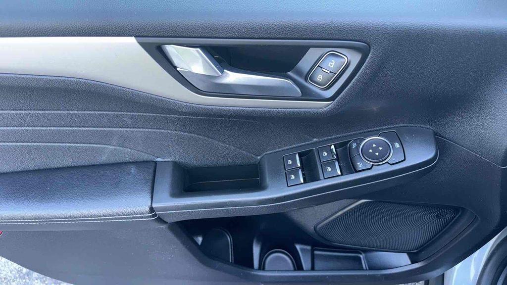 used 2022 Ford Escape car, priced at $24,995