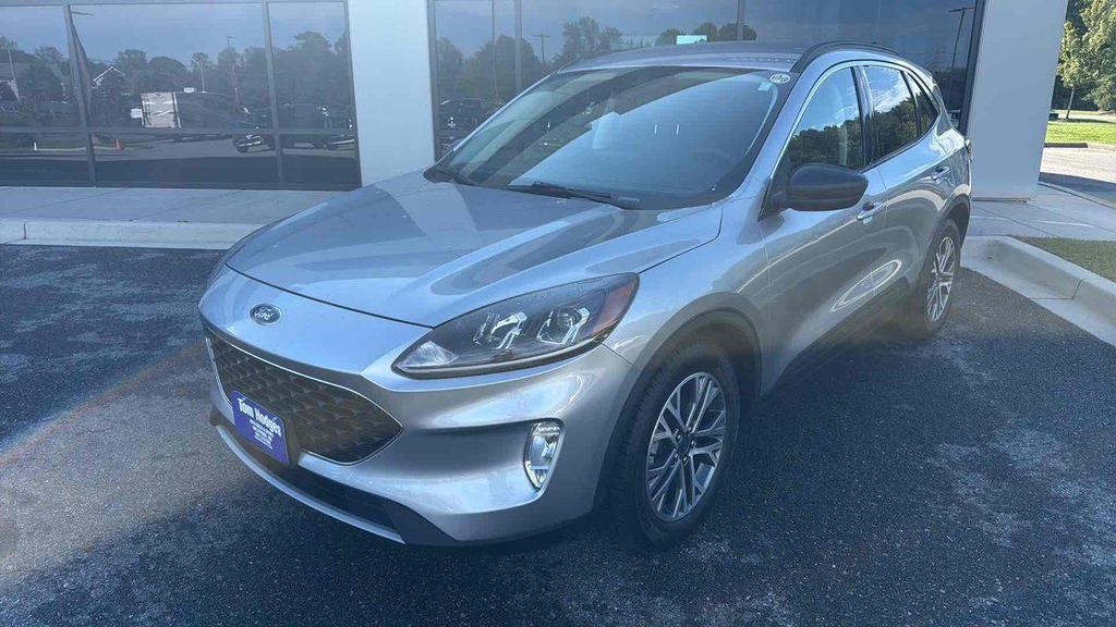 used 2022 Ford Escape car, priced at $24,995