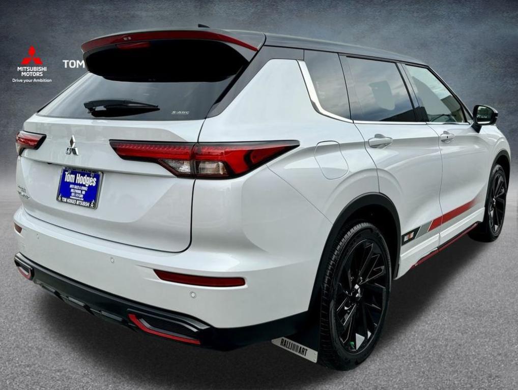 new 2024 Mitsubishi Outlander car, priced at $33,399