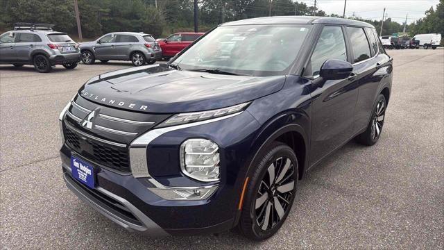 new 2025 Mitsubishi Outlander car, priced at $37,205