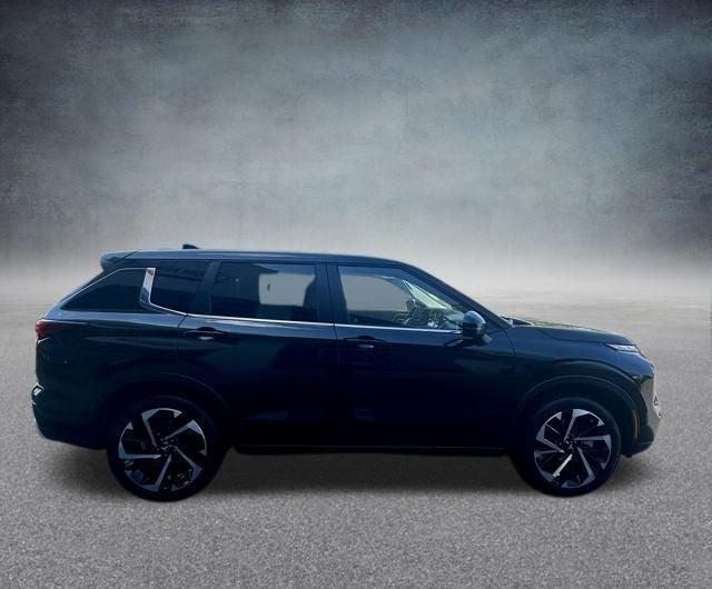 new 2024 Mitsubishi Outlander car, priced at $31,995