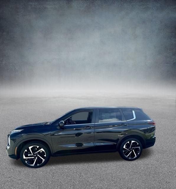 new 2024 Mitsubishi Outlander car, priced at $31,995