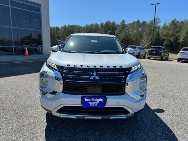 new 2024 Mitsubishi Outlander car, priced at $32,995