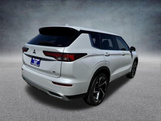 new 2024 Mitsubishi Outlander car, priced at $29,995