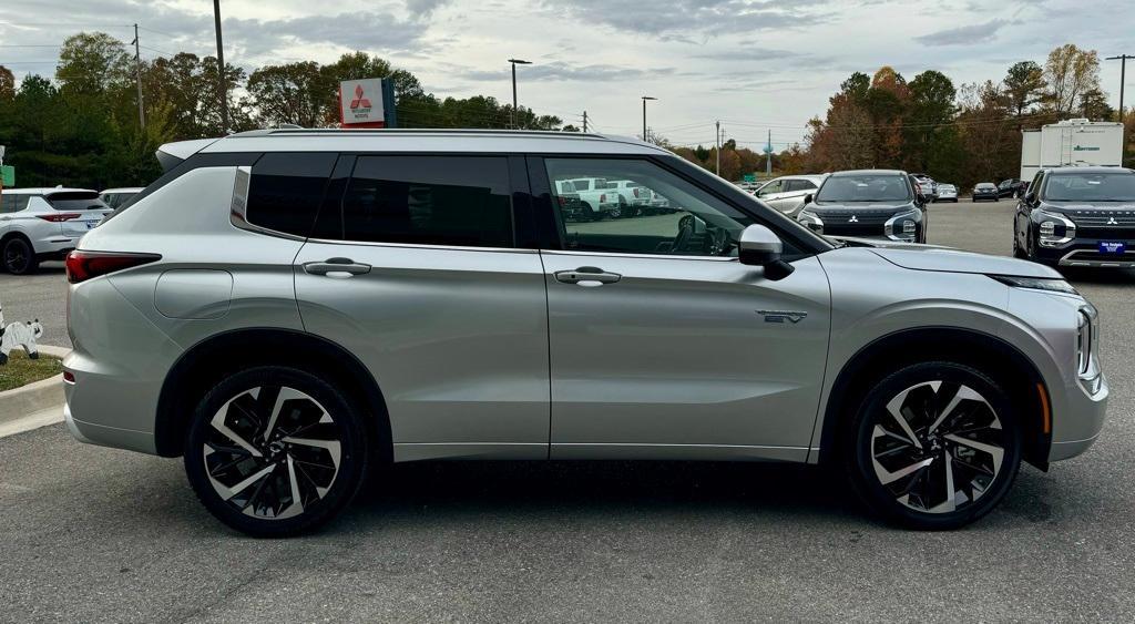 new 2025 Mitsubishi Outlander PHEV car, priced at $44,995