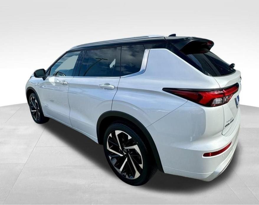 new 2024 Mitsubishi Outlander car, priced at $36,995