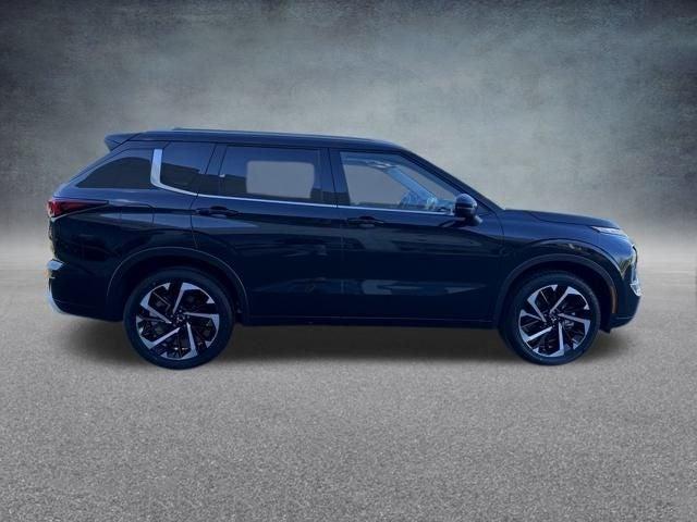 new 2024 Mitsubishi Outlander car, priced at $33,995