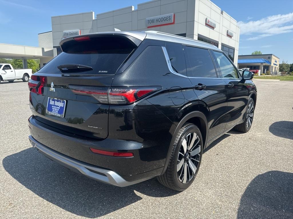 new 2025 Mitsubishi Outlander car, priced at $43,560