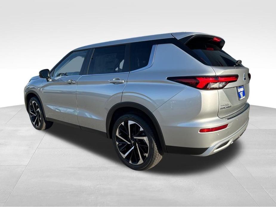 new 2024 Mitsubishi Outlander car, priced at $32,499