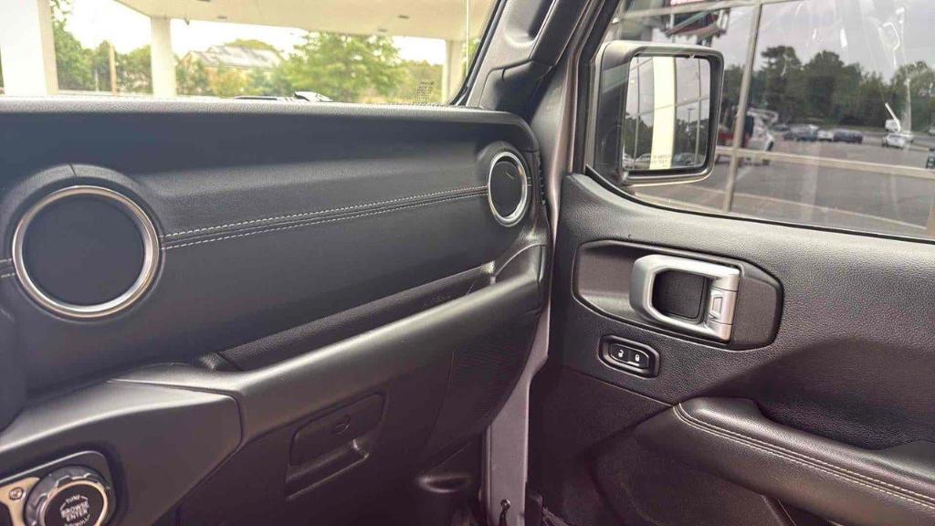 used 2019 Jeep Wrangler Unlimited car, priced at $31,995