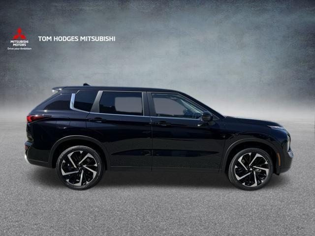 new 2024 Mitsubishi Outlander car, priced at $30,995