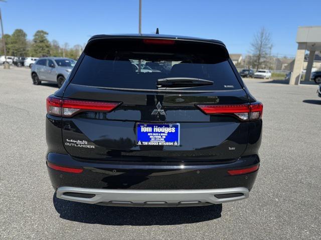 new 2024 Mitsubishi Outlander car, priced at $31,995