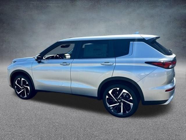 new 2024 Mitsubishi Outlander car, priced at $32,998