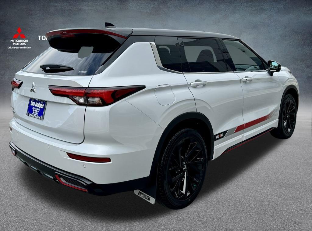 new 2024 Mitsubishi Outlander car, priced at $33,499