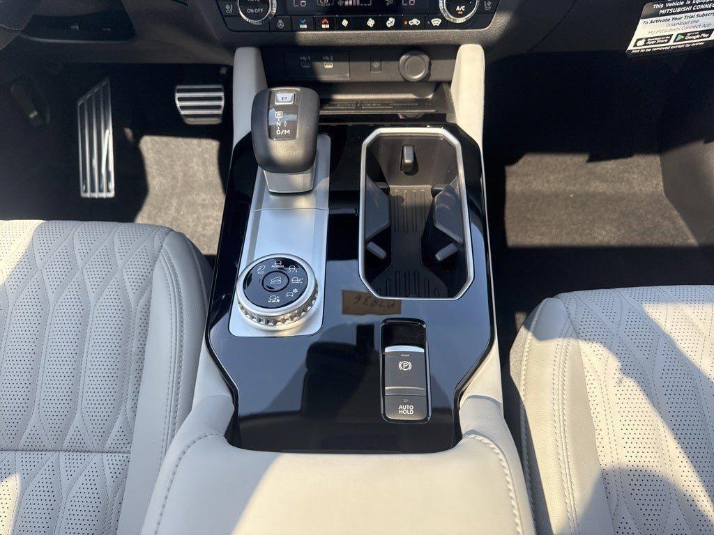 new 2025 Mitsubishi Outlander car, priced at $42,299