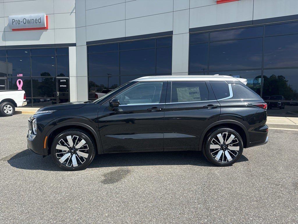 new 2025 Mitsubishi Outlander car, priced at $42,299