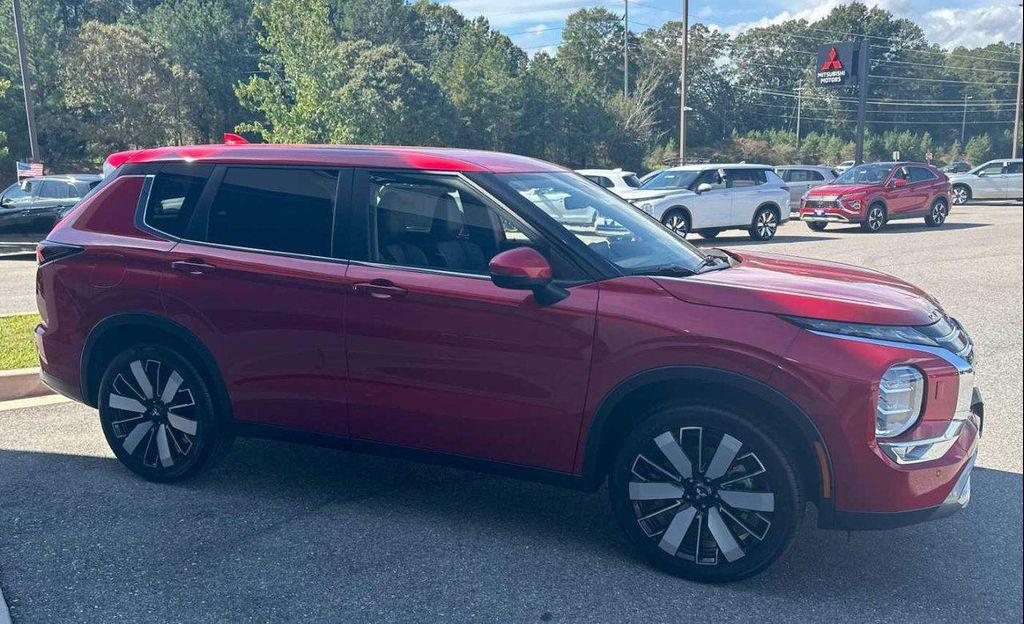 new 2025 Mitsubishi Outlander car, priced at $37,205
