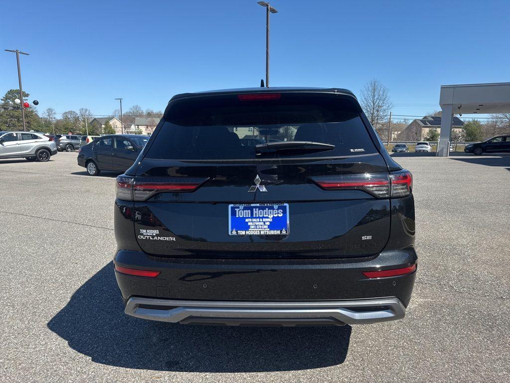 new 2025 Mitsubishi Outlander car, priced at $35,665