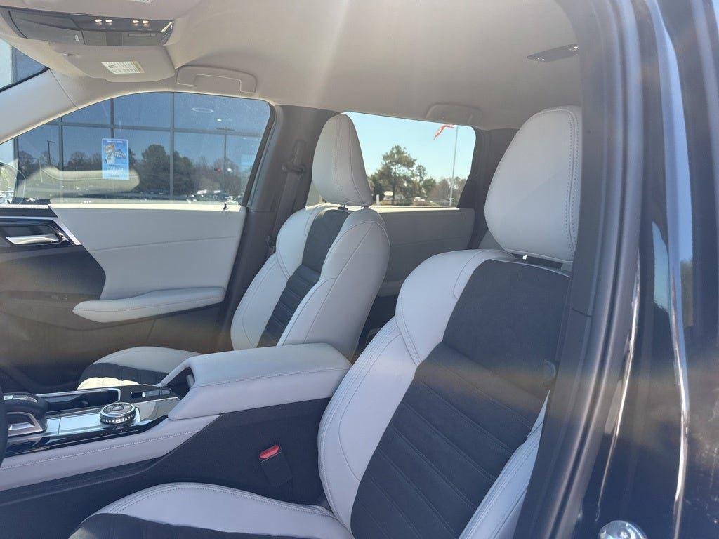 new 2025 Mitsubishi Outlander car, priced at $34,437