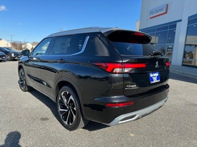 new 2024 Mitsubishi Outlander car, priced at $35,995