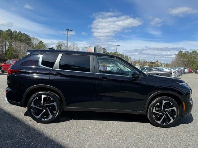 new 2024 Mitsubishi Outlander car, priced at $34,997