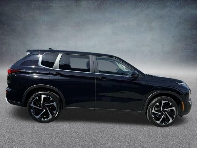 new 2024 Mitsubishi Outlander car, priced at $30,689