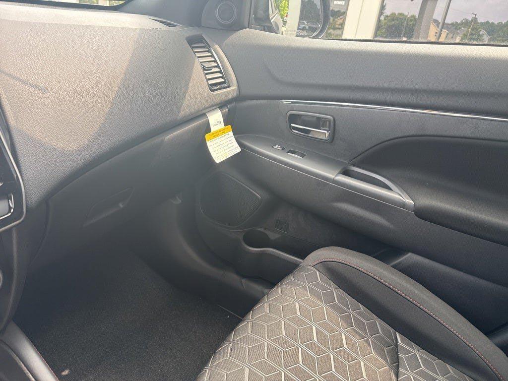 new 2025 Mitsubishi Outlander Sport car, priced at $31,465