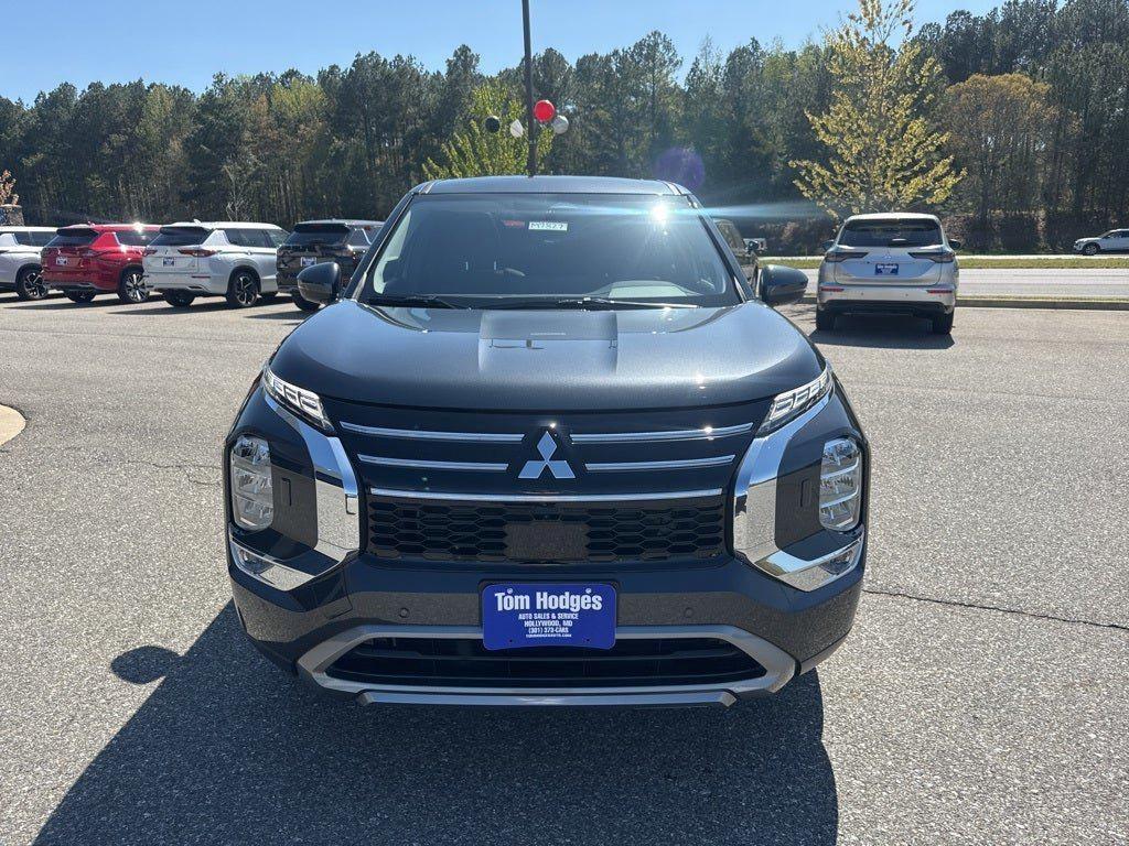 new 2025 Mitsubishi Outlander car, priced at $36,532
