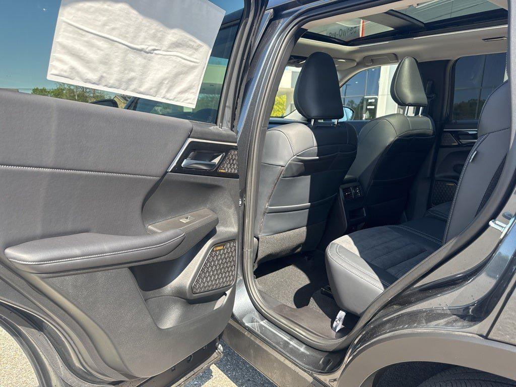 new 2025 Mitsubishi Outlander car, priced at $36,532