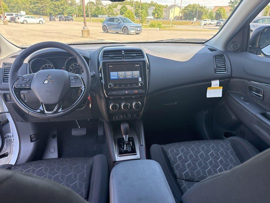 new 2025 Mitsubishi Outlander Sport car, priced at $30,470