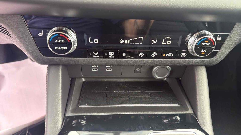 new 2025 Mitsubishi Outlander car, priced at $37,205