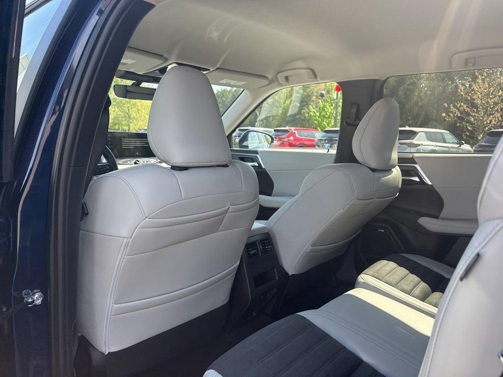 new 2025 Mitsubishi Outlander car, priced at $34,188