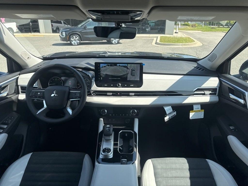 new 2025 Mitsubishi Outlander car, priced at $34,188