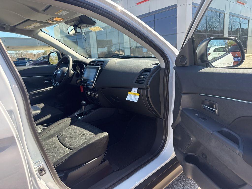 new 2025 Mitsubishi Outlander Sport car, priced at $27,920