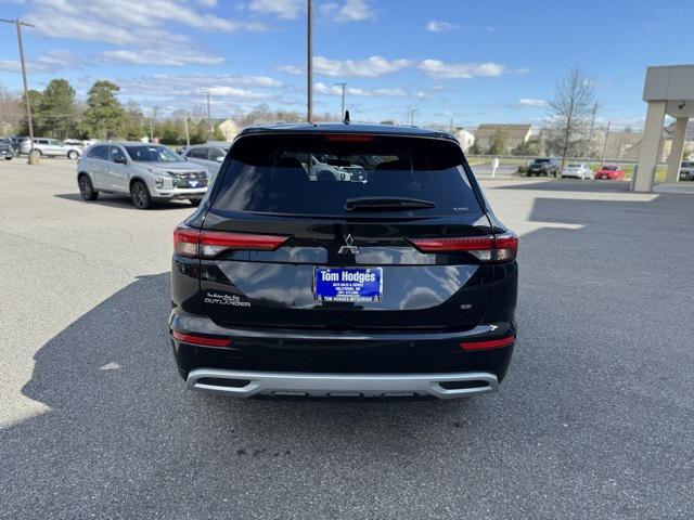 new 2024 Mitsubishi Outlander car, priced at $33,449