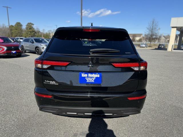 new 2024 Mitsubishi Outlander car, priced at $28,799