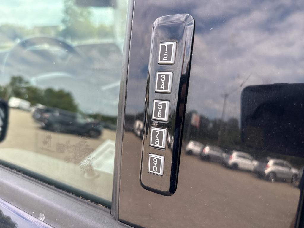 used 2022 Ford F-150 car, priced at $32,995