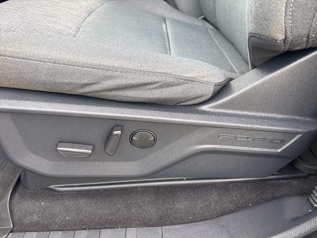 used 2022 Ford F-150 car, priced at $32,995