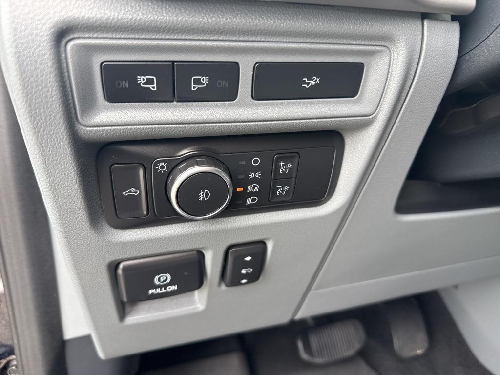 used 2022 Ford F-150 car, priced at $32,995