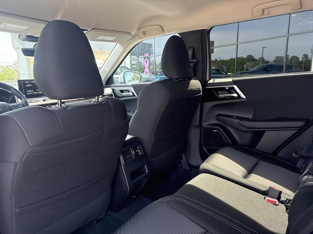 new 2025 Mitsubishi Outlander car, priced at $31,667
