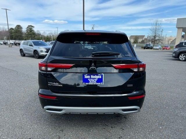 new 2024 Mitsubishi Outlander car, priced at $40,449