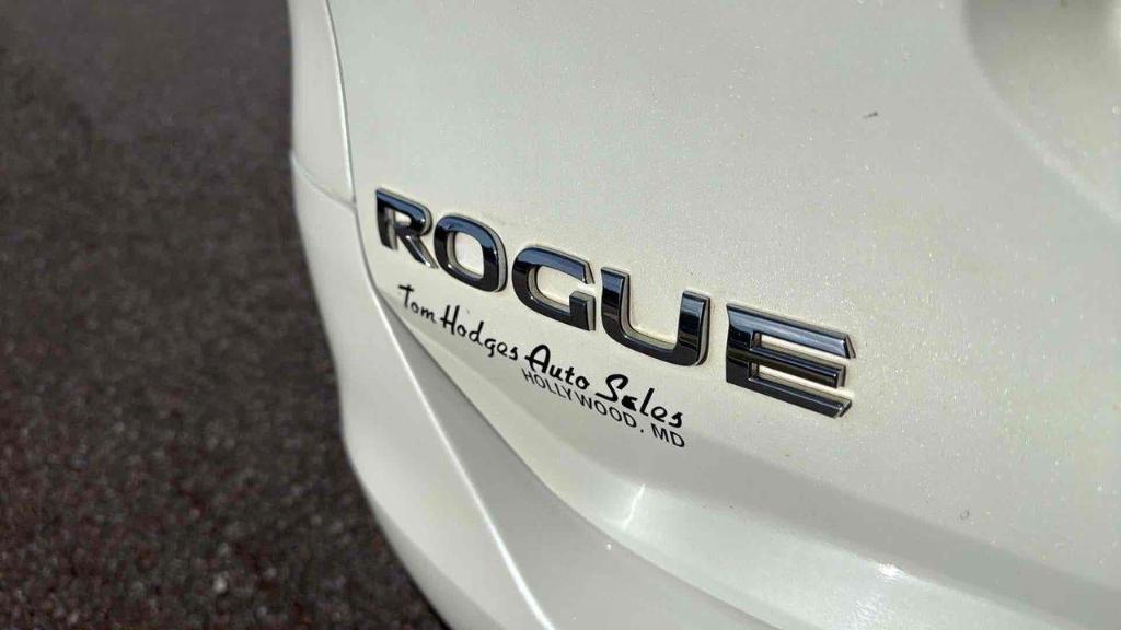 used 2016 Nissan Rogue car, priced at $10,995