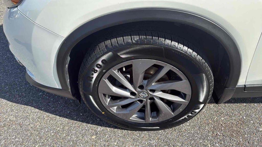 used 2016 Nissan Rogue car, priced at $10,995