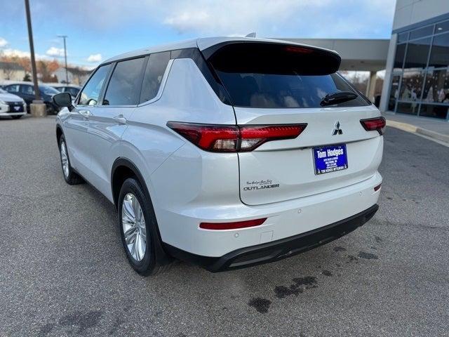 new 2024 Mitsubishi Outlander car, priced at $28,997