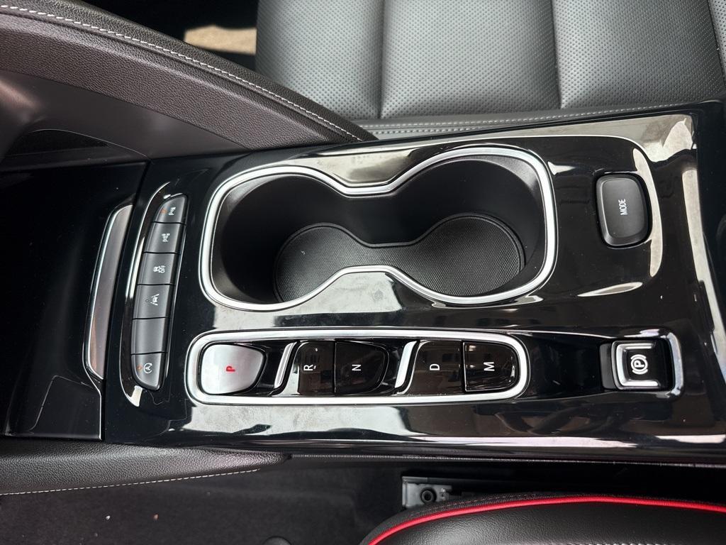 used 2022 Buick Envision car, priced at $26,995