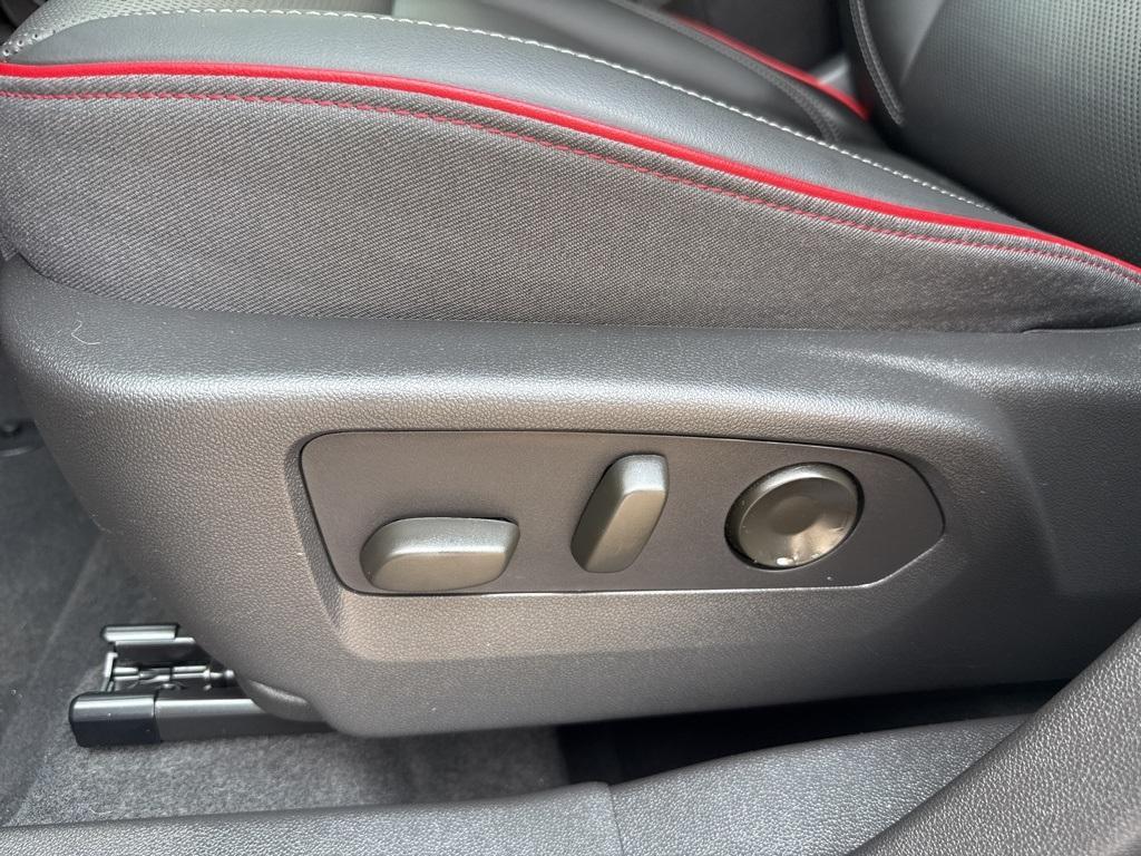 used 2022 Buick Envision car, priced at $26,995