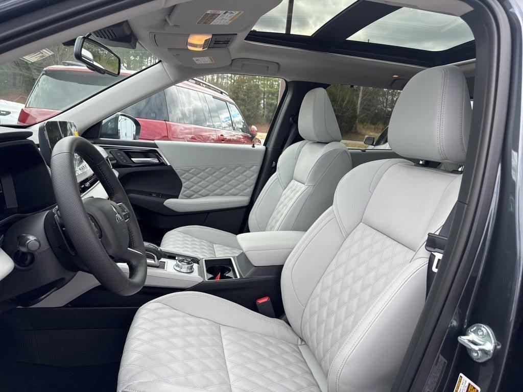 new 2025 Mitsubishi Outlander PHEV car, priced at $44,988