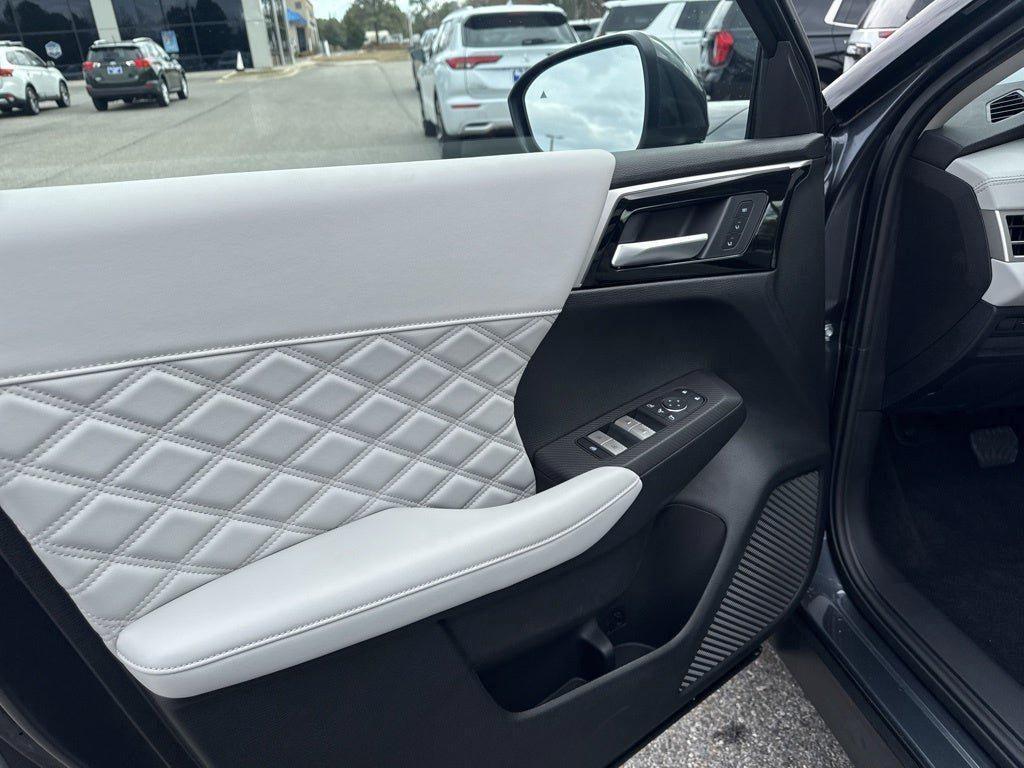 new 2025 Mitsubishi Outlander PHEV car, priced at $44,988